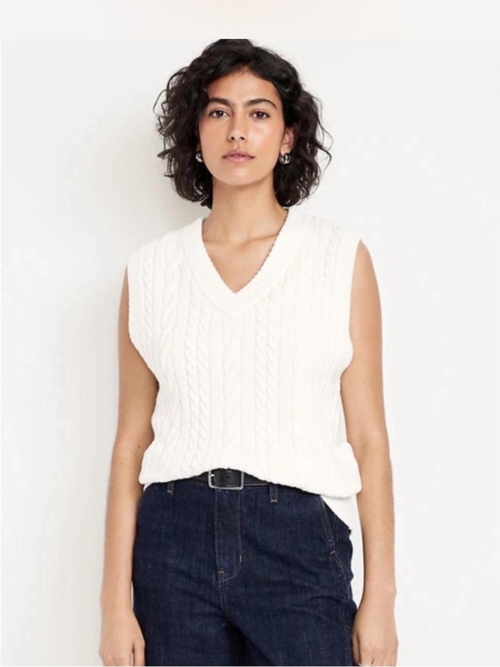 Women’s Old Navy Cream Cable-Knit V-Neck Sweater Vest- petite extra small
